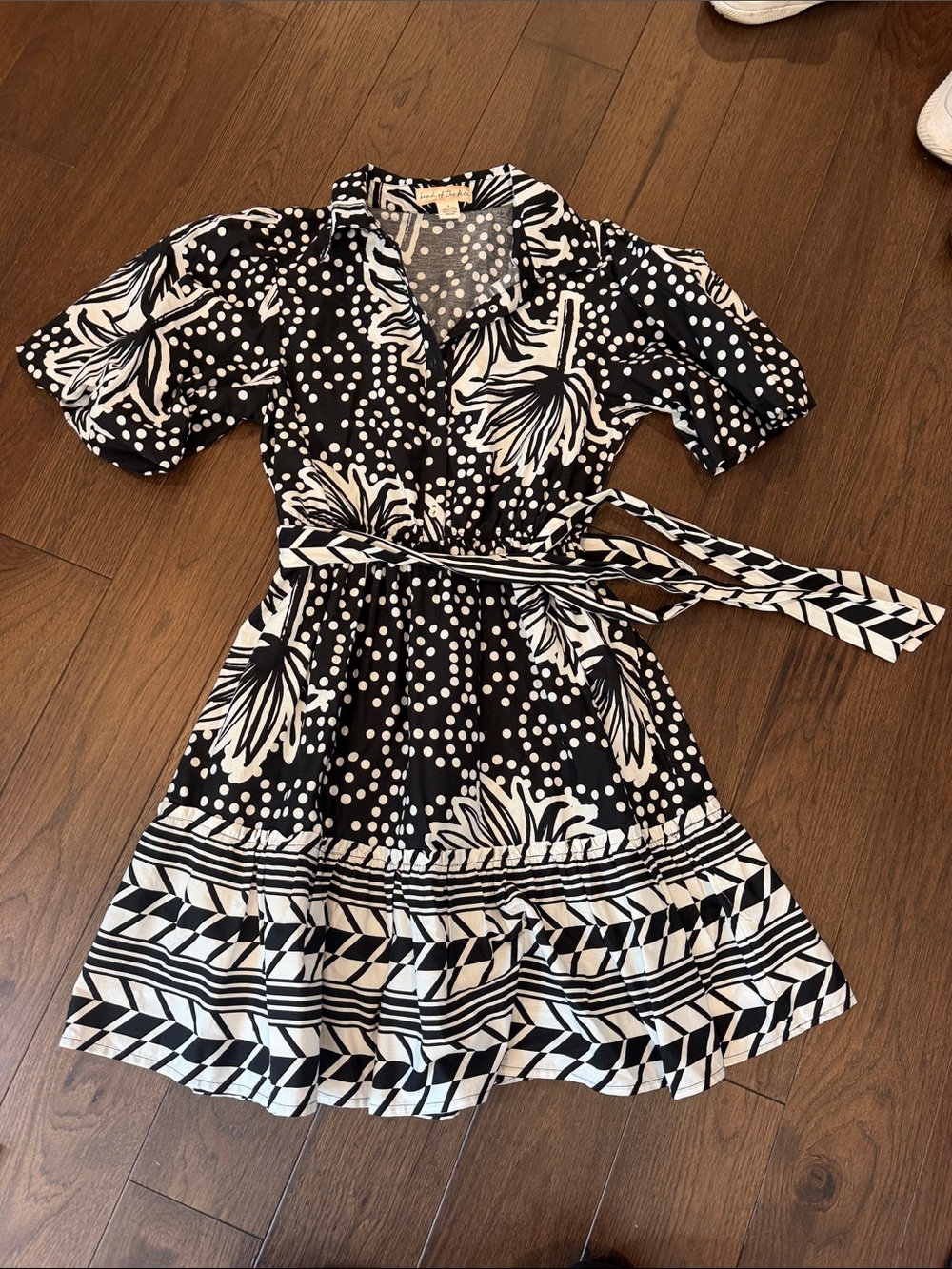 Band of the Free Black & White Floral Polka Dot Dress Size Small - C11-719